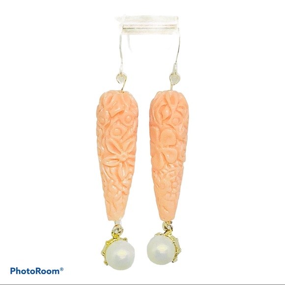 BOUTIQUE Carved Light Coral Teardrop, Vintage Pearl Bead Dangle Earrings, Dainty - Picture 3 of 5